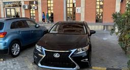 Lexus ES 300h 2015 года за 9 200 000 тг. в Актау – фото 2
