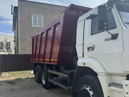 КамАЗ  6520 2016 года за 15 500 000 тг. в Атырау – фото 2