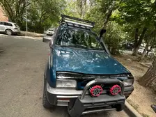 Nissan Mistral, 1996