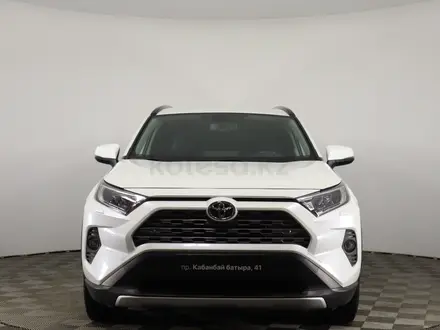 Toyota RAV4 2019 года за 14 690 000 тг. в Астана – фото 2