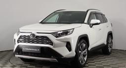 Toyota RAV4 2019 года за 14 690 000 тг. в Астана