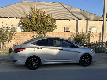 Hyundai Accent 2014 года за 4 100 000 тг. в Жанаозен – фото 2