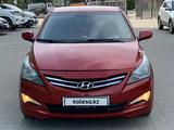 Hyundai Solaris 2016 года за 3 100 000 тг. в Атырау – фото 2