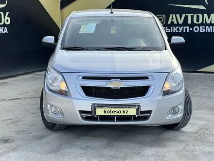 Chevrolet Cobalt 2023 года за 6 390 000 тг. в Атырау – фото 2