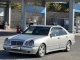 Mercedes-Benz E 230 1997 годаүшін2 500 000 тг. в Астана