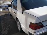 Mercedes-Benz E 200 1991 года за 1 200 000 тг. в Караганда – фото 5