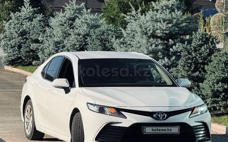 Toyota Camry 2022 года за 13 000 000 тг. в Тараз