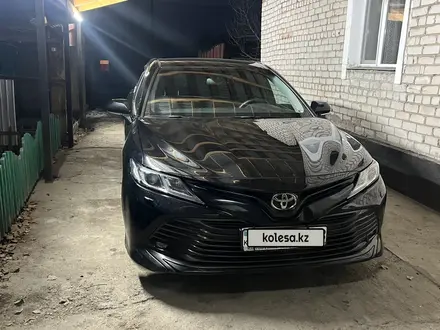 Toyota Camry 2019 года за 12 300 000 тг. в Алматы – фото 17