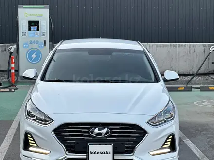 Hyundai Sonata 2017 года за 7 980 000 тг. в Алматы – фото 2