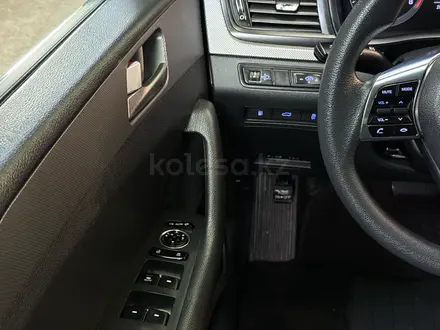 Hyundai Sonata 2017 года за 7 980 000 тг. в Алматы – фото 38