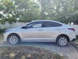 Hyundai Accent 2020 года за 6 200 000 тг. в Державинск – фото 2