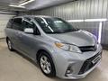 Toyota Sienna 2018 годаfor15 200 000 тг. в Алматы