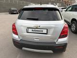 Chevrolet Tracker 2015 годаүшін4 800 000 тг. в Астана – фото 4