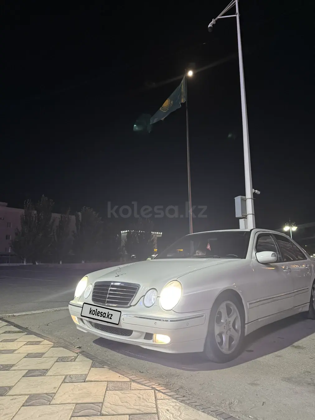 Mercedes-Benz E-Class, 2000