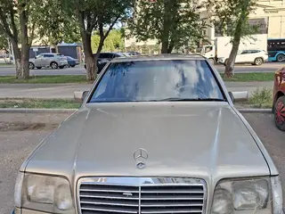 Mercedes-Benz E 280