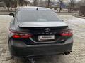 Toyota Camry 2021 года за 7 400 000 тг. в Уральск – фото 6