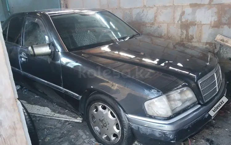 Mercedes-Benz C 180 1994 года за 800 000 тг. в Семей