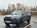 Toyota 4Runner 2018 года за 19 900 000 тг. в Астана – фото 2