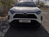 Toyota RAV4 2020 года за 16 500 000 тг. в Ушарал