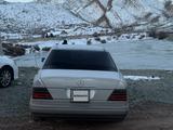 Mercedes-Benz E 320 1993 года за 2 300 000 тг. в Тараз – фото 5