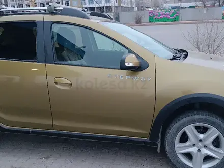 Renault Sandero Stepway 2015 года за 4 800 000 тг. в Атырау – фото 18