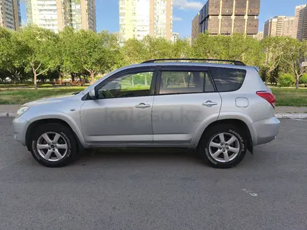 Toyota RAV4 2006 года за 5 500 000 тг. в Астана
