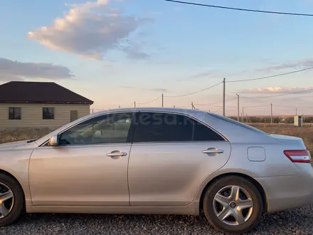 Toyota Camry 2010 года за 7 000 000 тг. в Актобе – фото 8