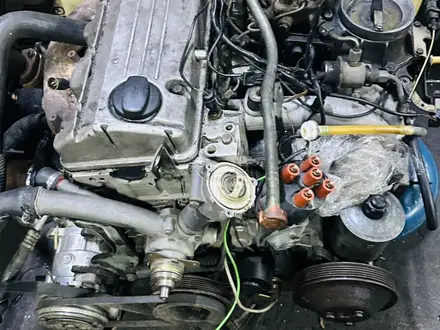 W124 m102 двигатель акпп за 500 000 тг. в Алматы