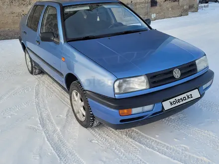 Volkswagen Vento 1996 года за 2 380 000 тг. в Караганда – фото 16