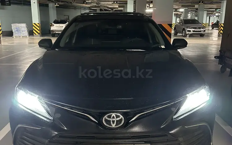 Toyota Camry 2023 года за 17 200 000 тг. в Астана
