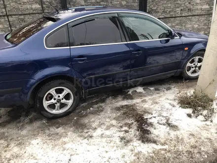 Volkswagen Passat 2001 года за 2 250 000 тг. в Алматы – фото 2