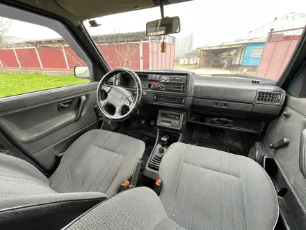 Volkswagen Golf 1991 года за 1 400 000 тг. в Отеген-Батыр – фото 3