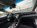 Toyota Camry 2020 года за 16 500 000 тг. в Уральск – фото 17