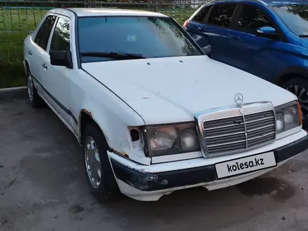 Mercedes-Benz E 200 1988 года за 650 000 тг. в Павлодар – фото 2