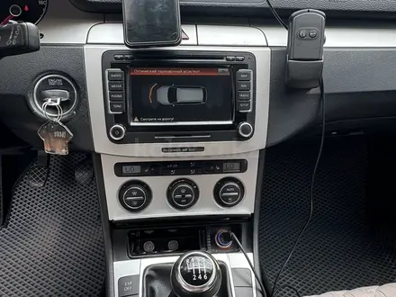 Volkswagen Passat 2009 года за 3 800 000 тг. в Алматы – фото 15