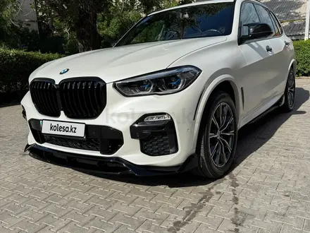 BMW X5 2018 года за 26 500 000 тг. в Алматы – фото 3