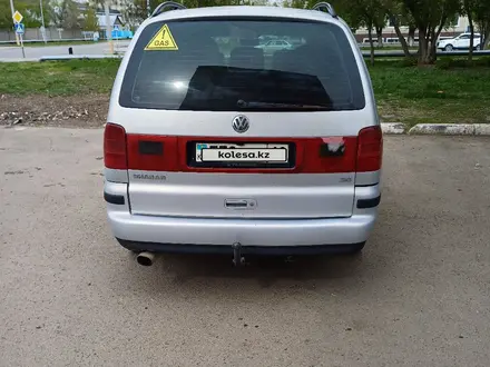 Volkswagen Sharan 2001 года за 3 800 000 тг. в Костанай – фото 2