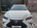 Lexus ES 300h 2019 года за 17 500 000 тг. в Алматы