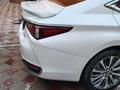 Lexus ES 300h 2019 годаүшін17 500 000 тг. в Алматы – фото 9