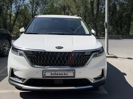 Kia Carnival 2021 года за 19 000 000 тг. в Алматы