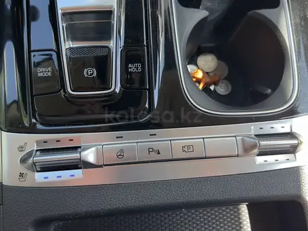 Kia Carnival 2021 года за 19 000 000 тг. в Алматы – фото 8