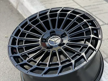 Mercedes R20*8.5J Разноширокие за 360 000 тг. в Алматы – фото 4