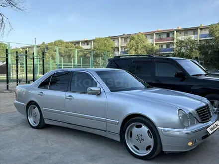 Mercedes-Benz E 320 2001 года за 4 600 000 тг. в Жанаозен – фото 6