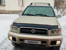 Nissan Pathfinder, 2002