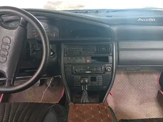 Audi 100