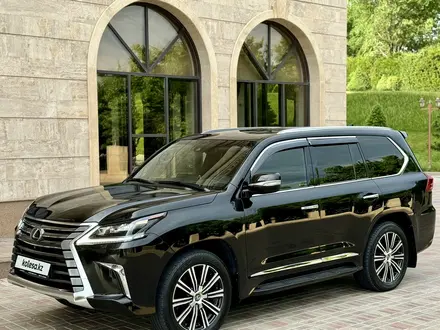 Lexus LX 570 2018 года за 43 500 000 тг. в Алматы