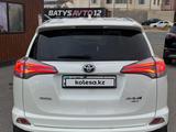 Toyota RAV4 2016 годаүшін9 800 000 тг. в Актау – фото 4