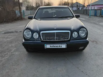 Mercedes-Benz E 240 1996 года за 3 200 000 тг. в Кызылорда – фото 4