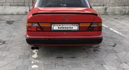 Mercedes-Benz E 260 1989 года за 4 200 000 тг. в Алматы – фото 3