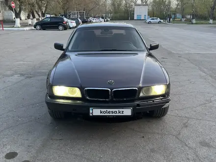 BMW 728 1997 года за 2 300 000 тг. в Караганда – фото 3
